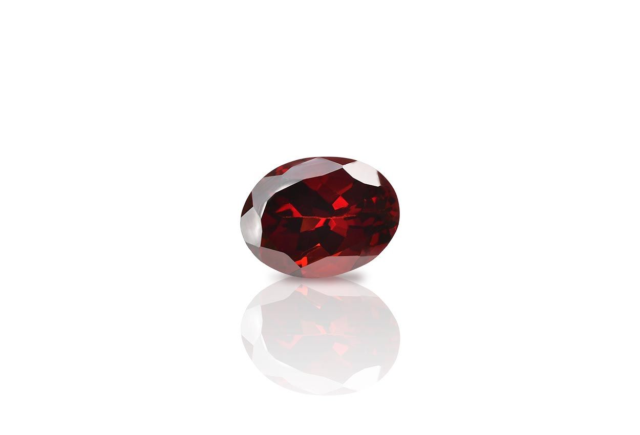 Red Garnet - Ceylon - 3.95 Carats
