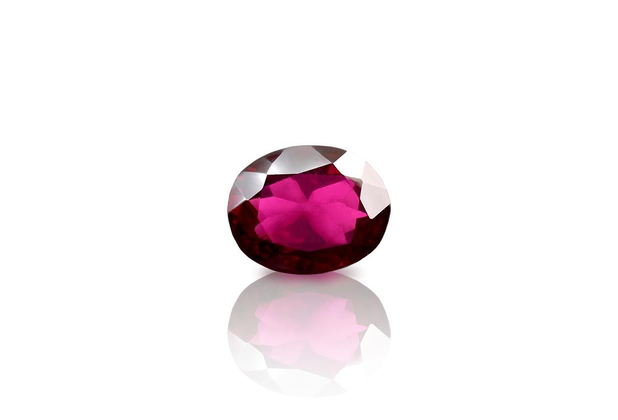 Red Garnet - Ceylon - 4.50 Carats