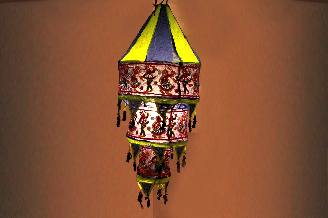 3 strip Hanging Lantern