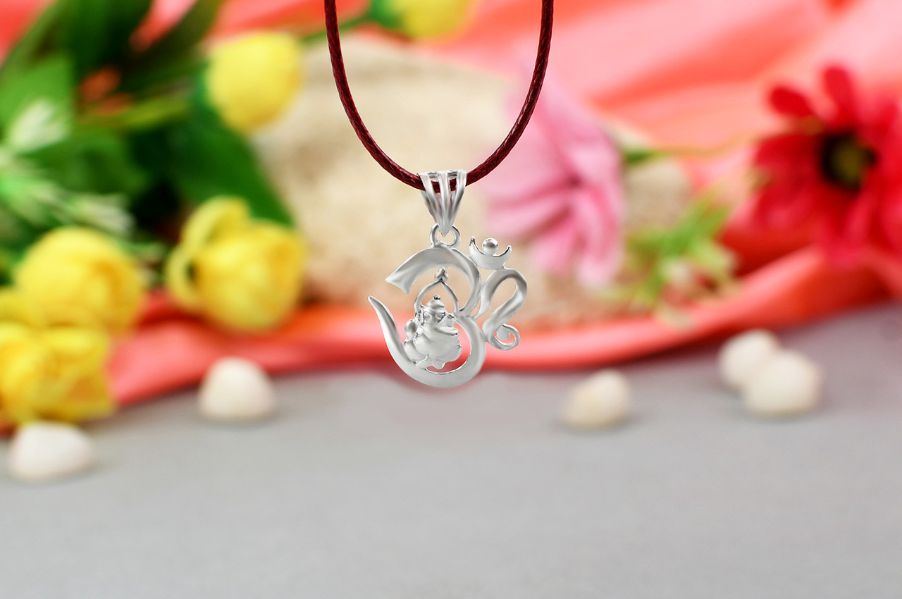 OM Ganesh Locket in Pure Silver Design I