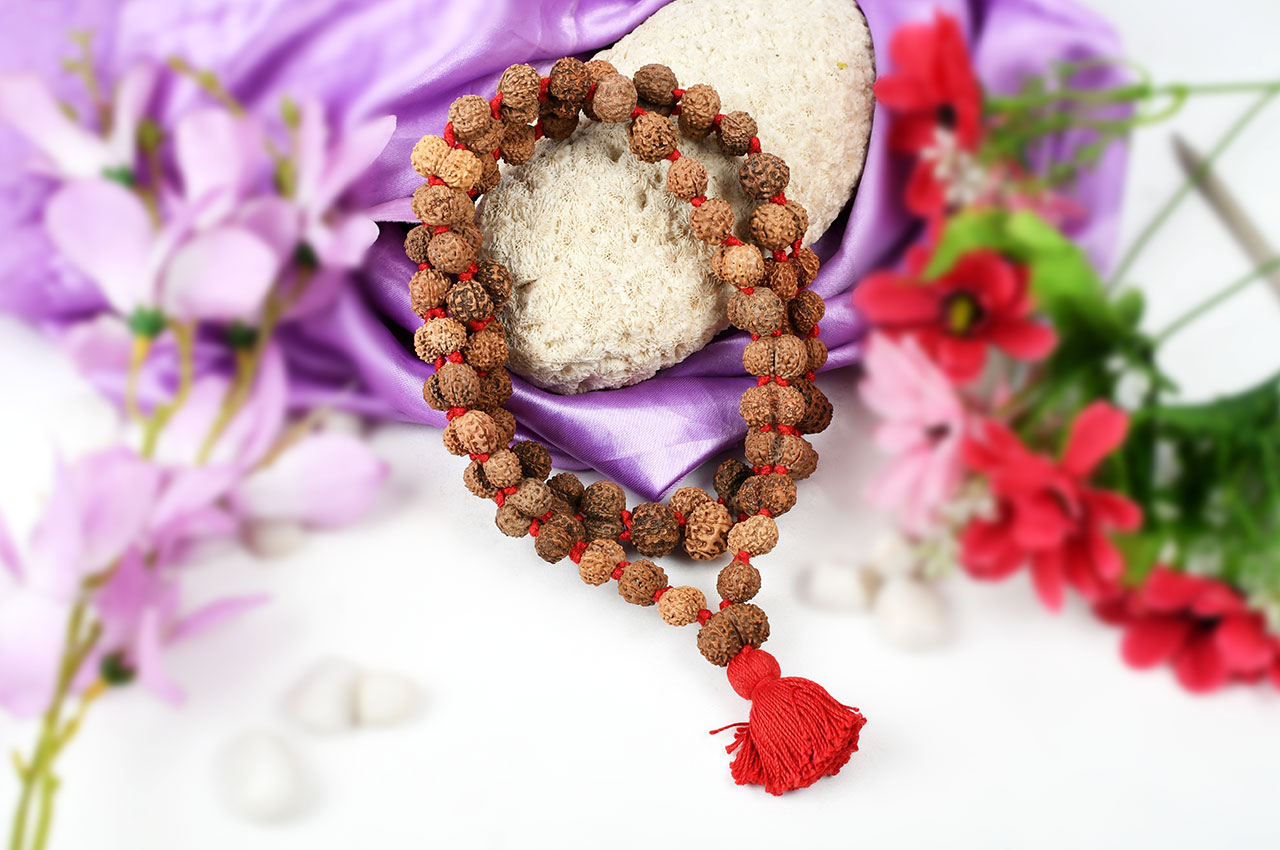 Gauri Shankar Java Kanthi - Large beads
