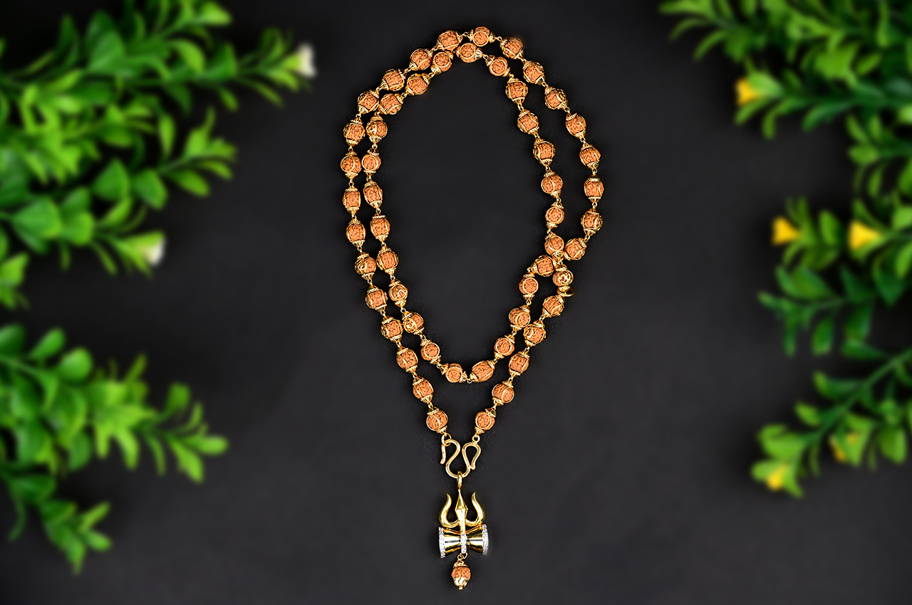 DR477 Rudraksha Chikna Guru Beads Mala With OM & Swastik Gold 22K Caps