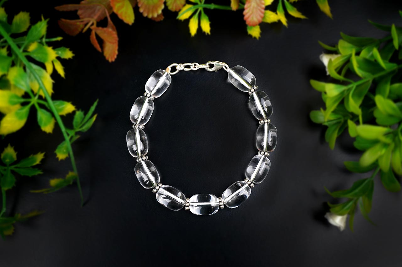 Drum Shaped Sphatik Bracelet With Silver Chakri & Hook