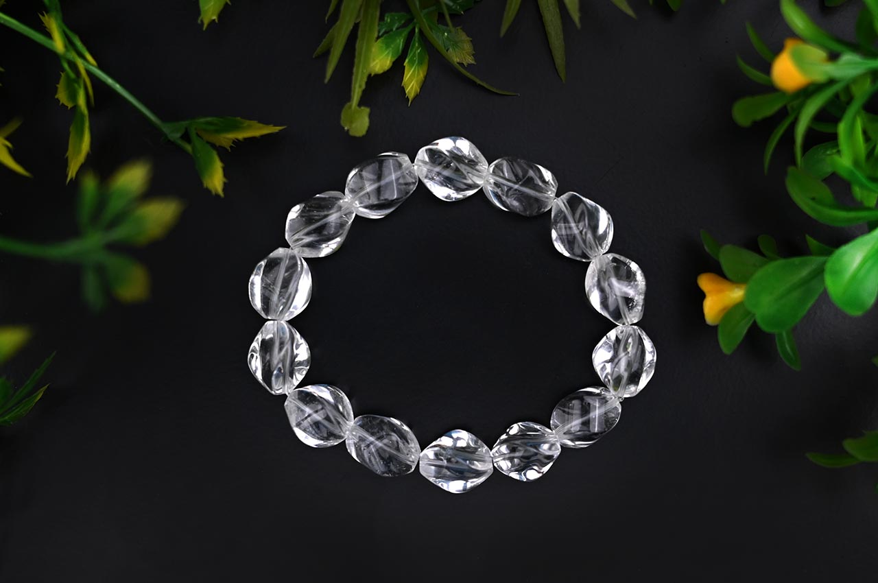 Twisted Sphatik Bracelet in Elastic