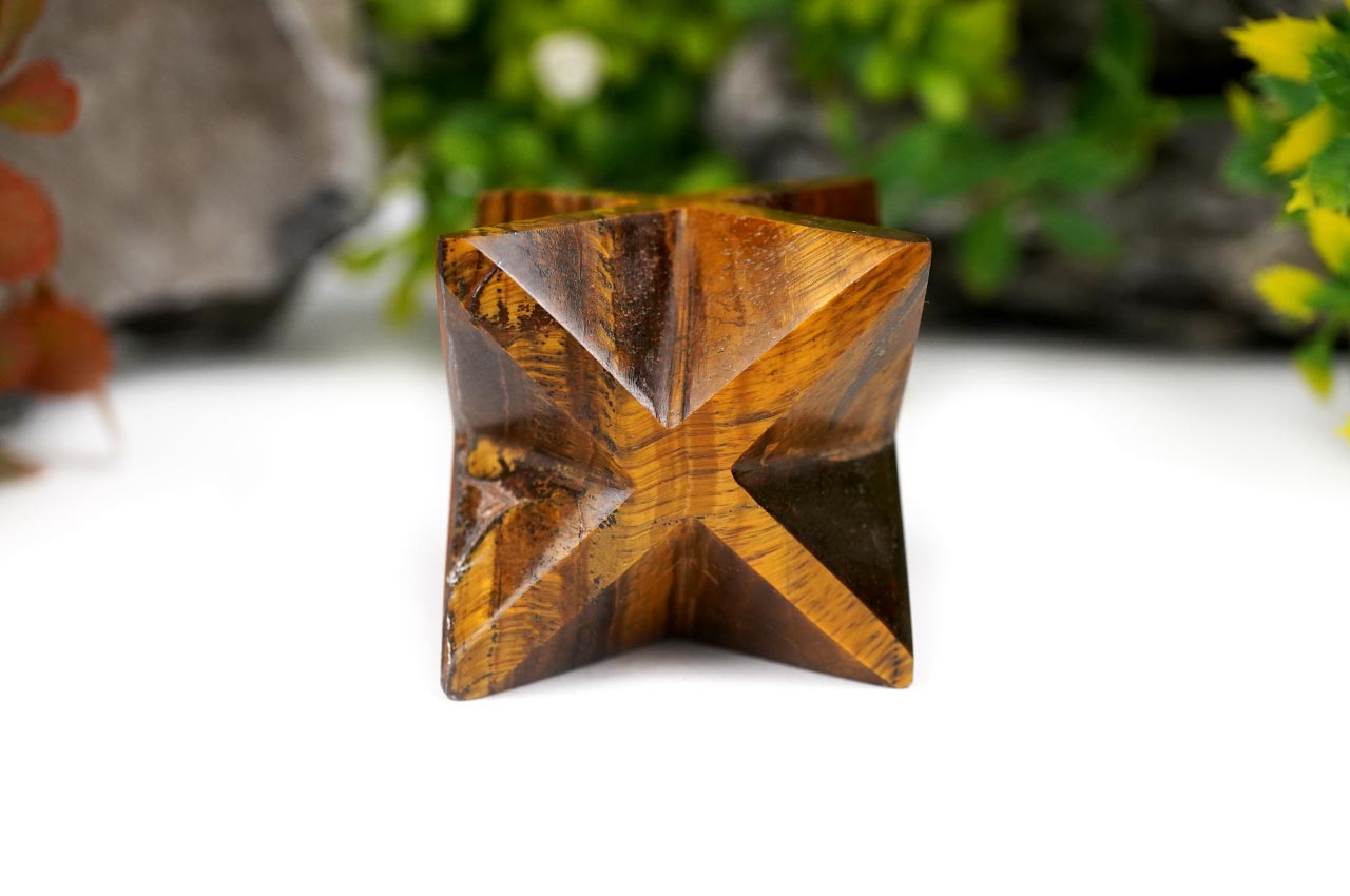 Star Pyramid in Tiger Eye - Luck and stability - 185 gms
