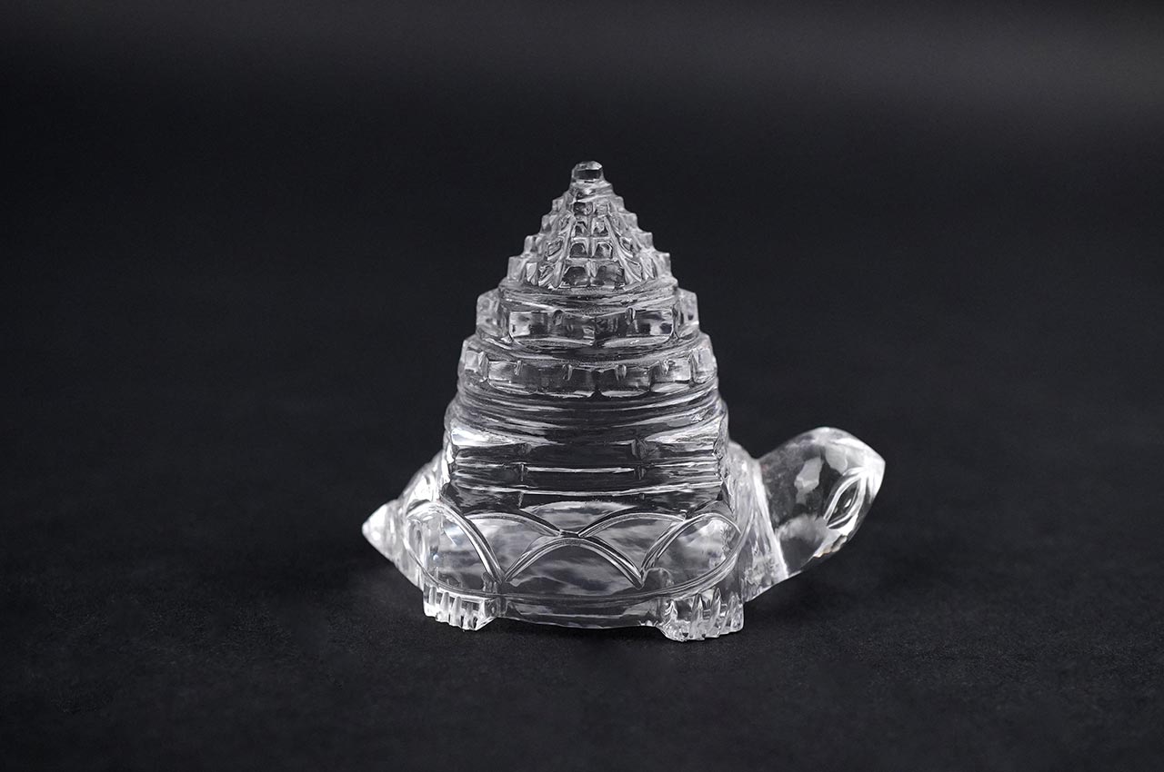 Sphatik Shree Yantra on Kurma - 106 gms