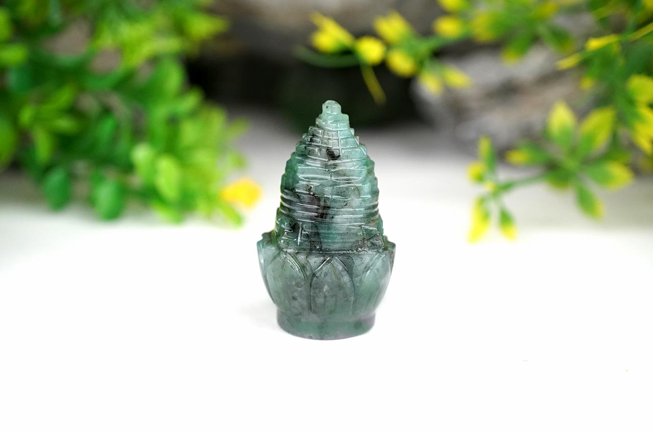 Emerald Shree Yantra on Lotus - 174.30 carat