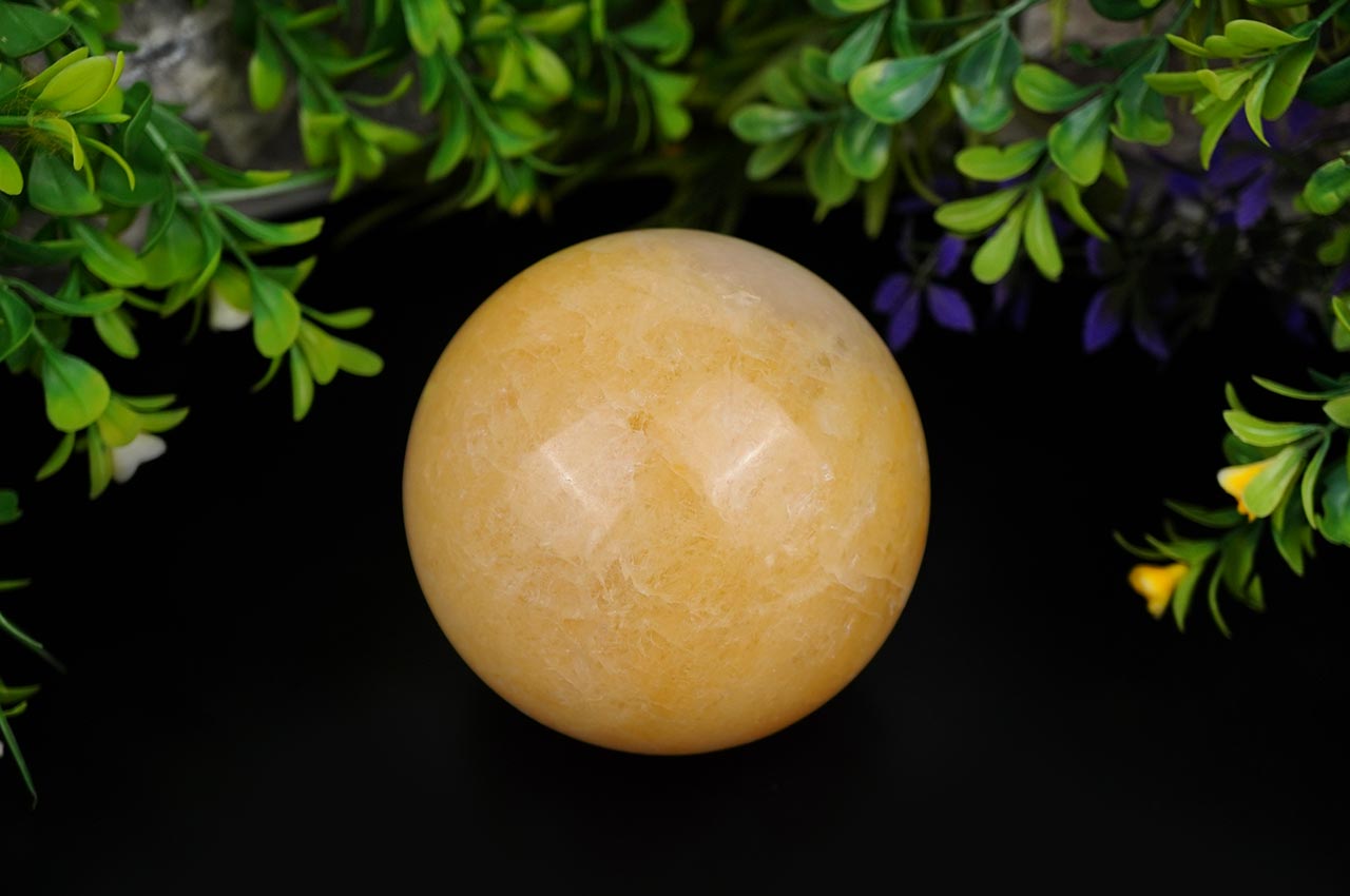 Yellow Aventurine Ball - 940 gms