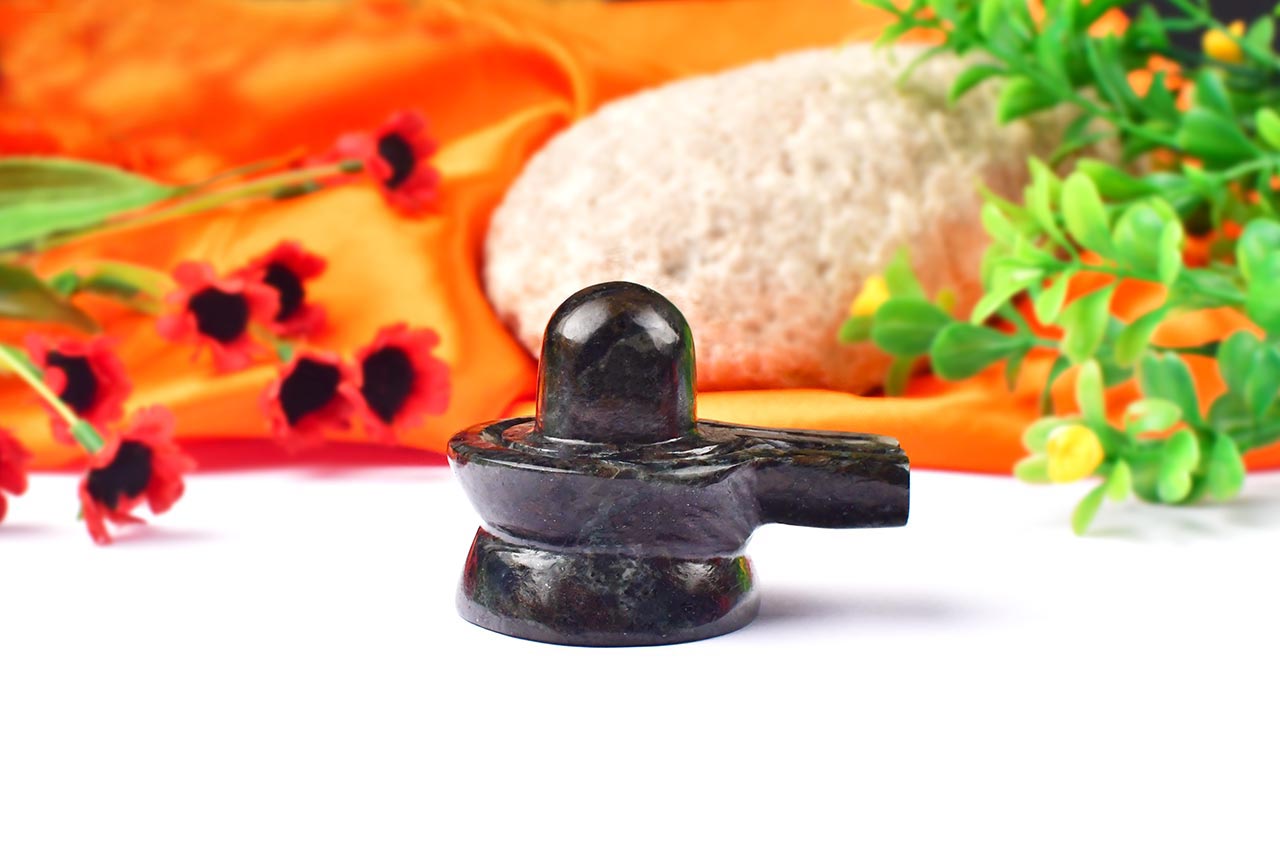Iolite Shivling - 112 gms