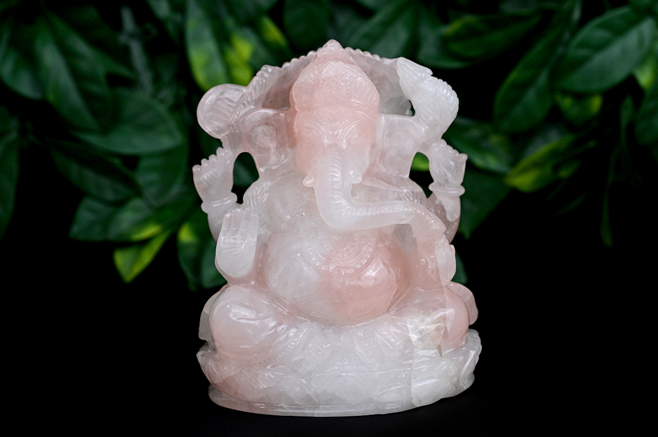 Rose Quartz Ganesha - 1.318 kgs