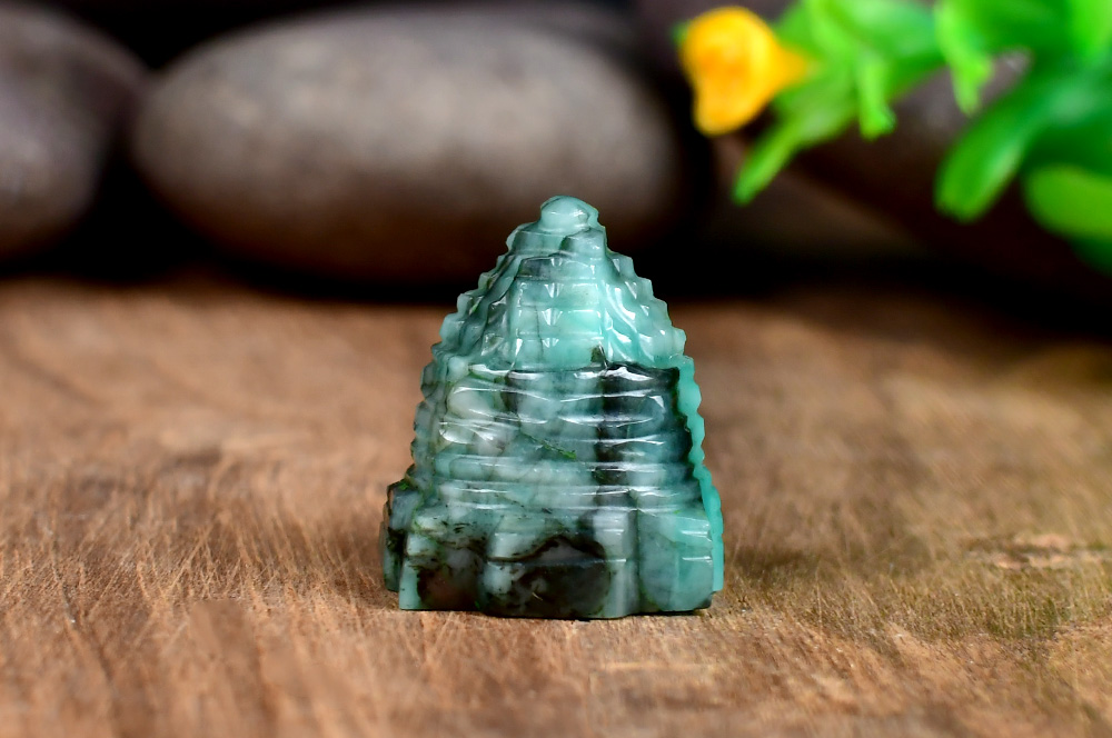 Emerald Shree Yantra -73 Carats