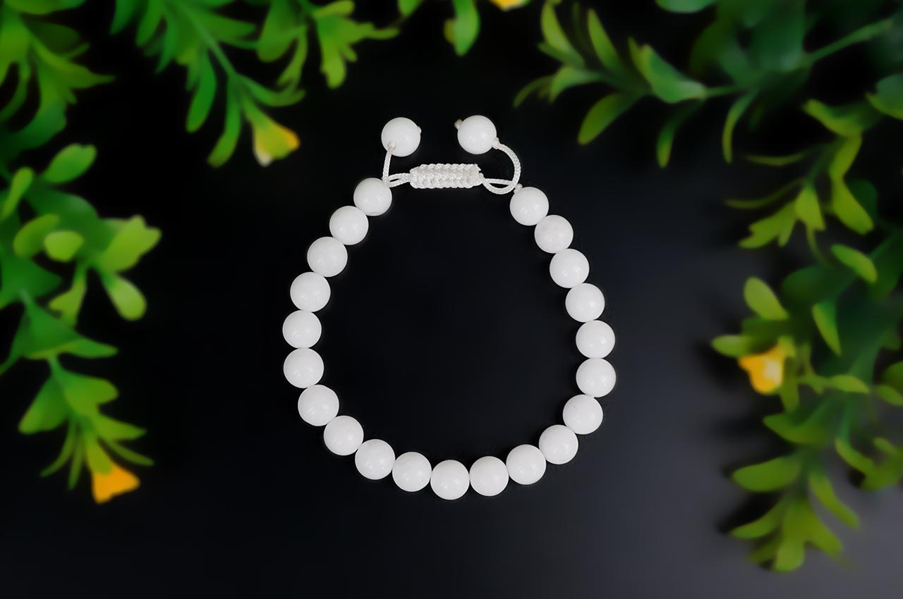 White Agate Bracelet With Adjustable Thread
