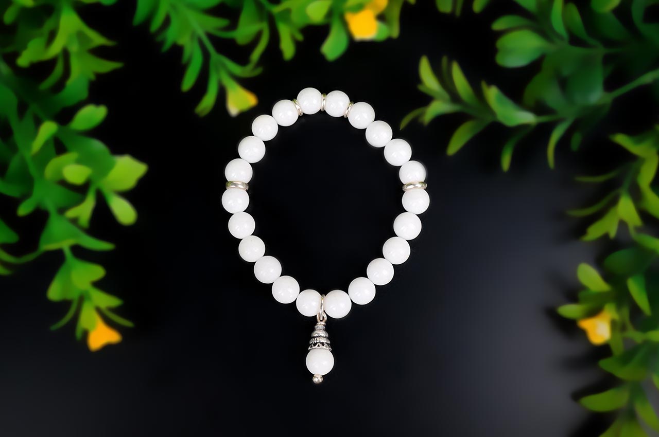 White Agate Bracelet With Silver Trinklet