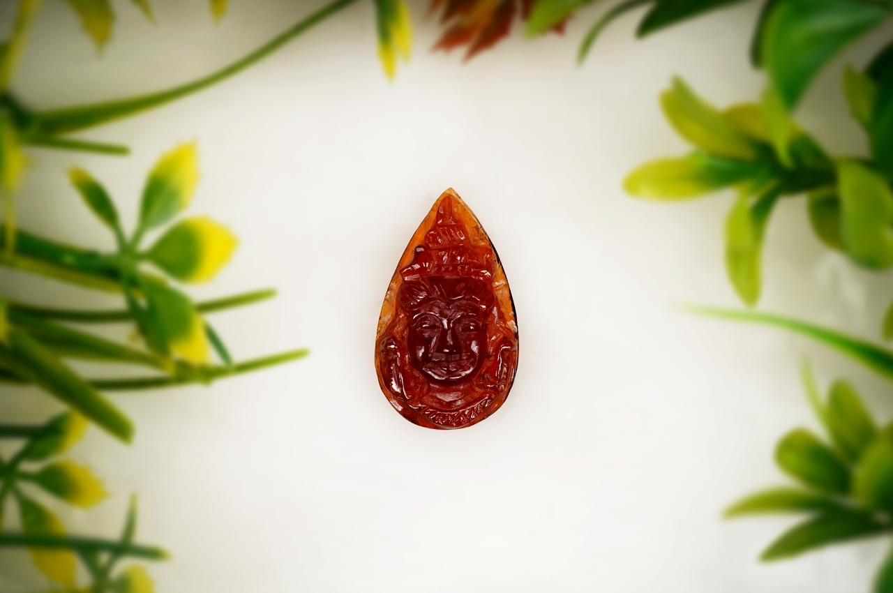 Gomed Shiva Face 33 carats