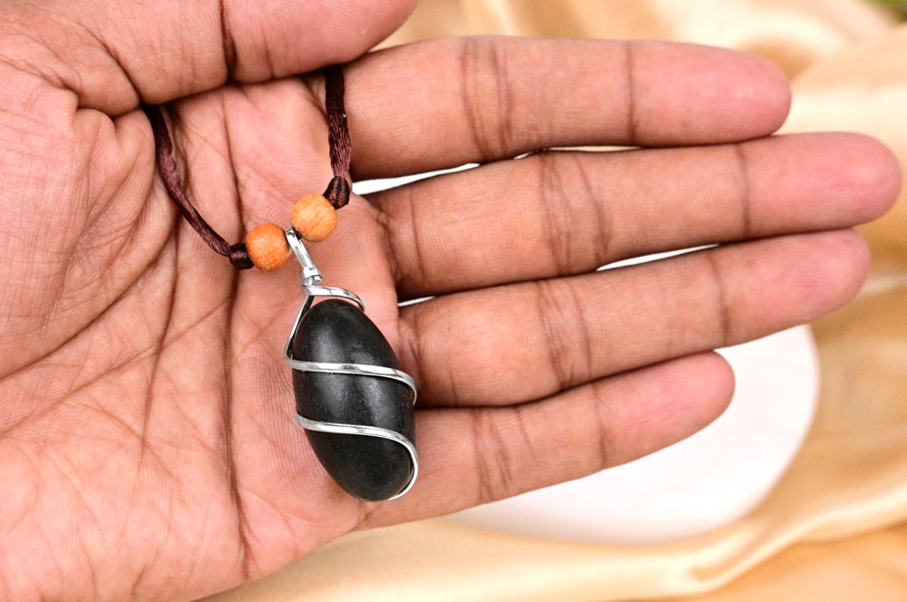 Narmada Lingam Locket - Design