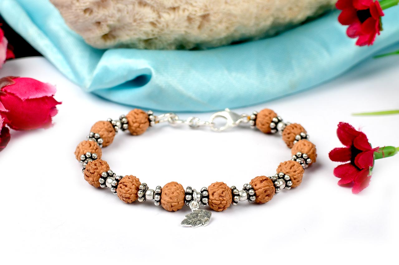 6 Mukhi Semi Chikna Silver Chakri & Balls Bracelet