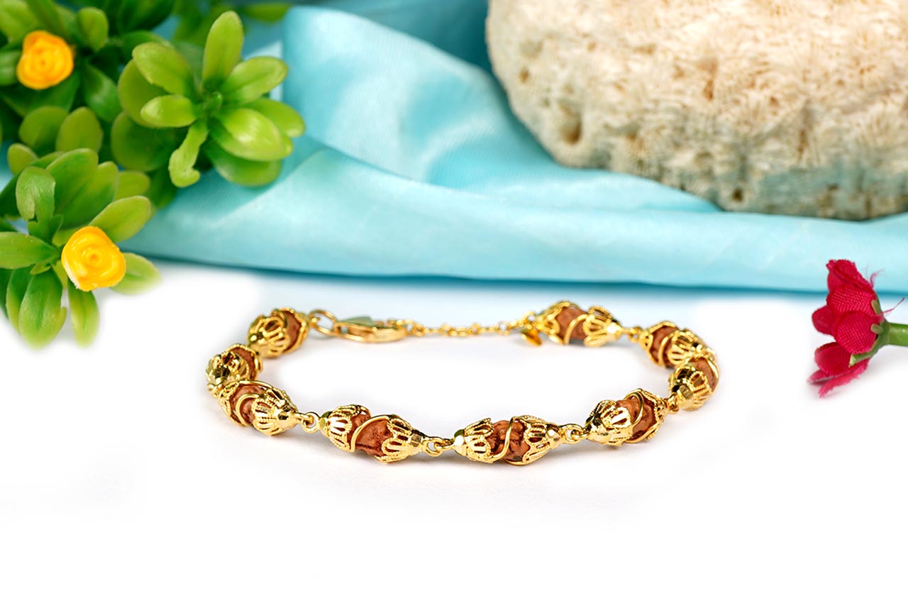 One mukhi in Gold Bracelet from Java Indonesia