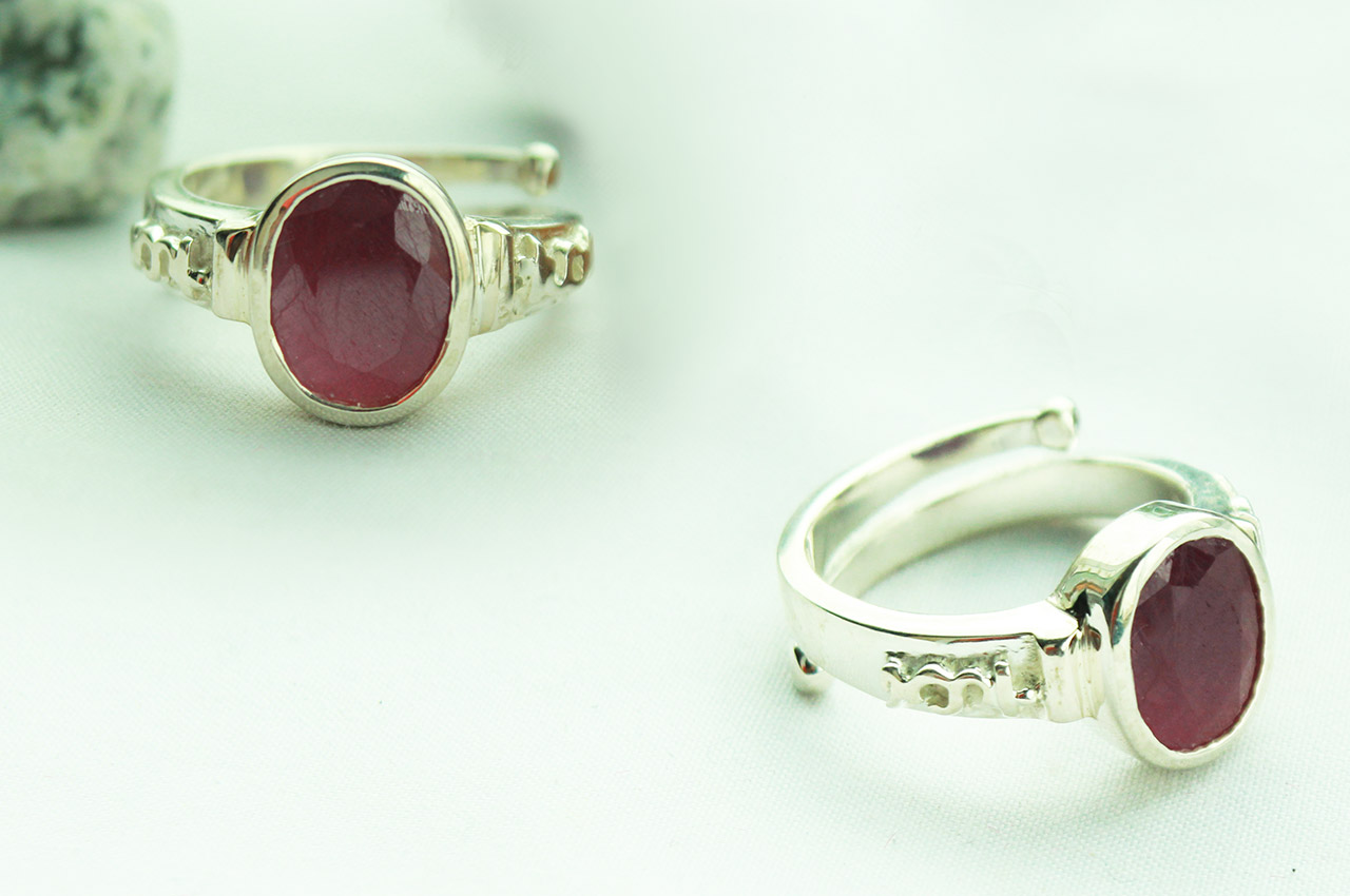 Ruby Ring in pure silver