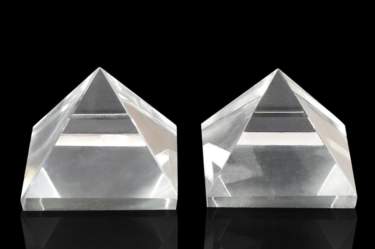 Sphatik Pyramid-Set of 2-27 gms