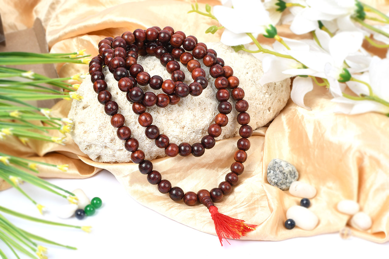 Red sandalwood mala - Large beads
