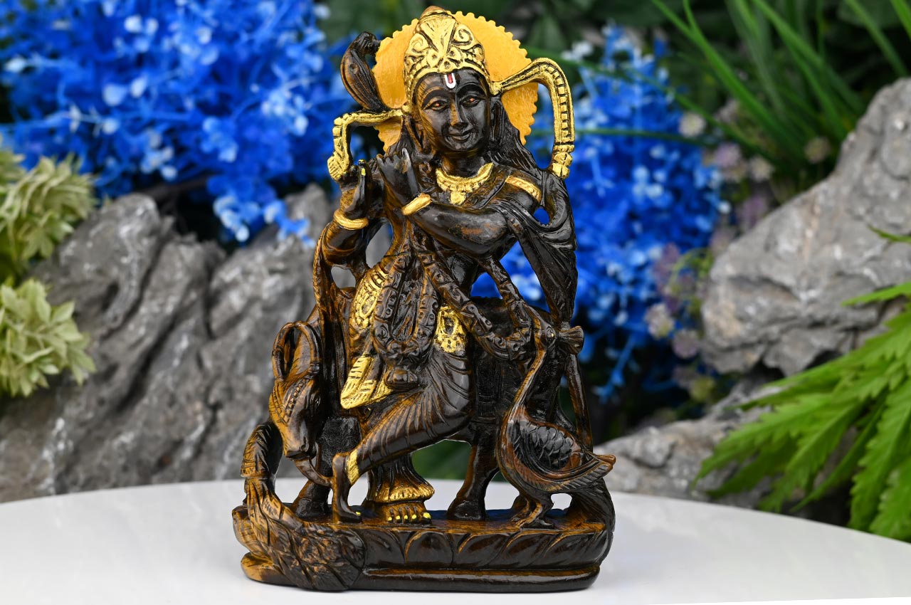 Manmohan Krishna in Tiger Eye - 688 gms