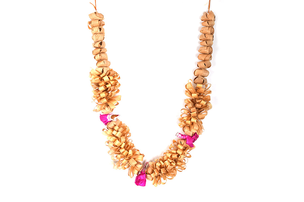 WH08 Sandal Garland
