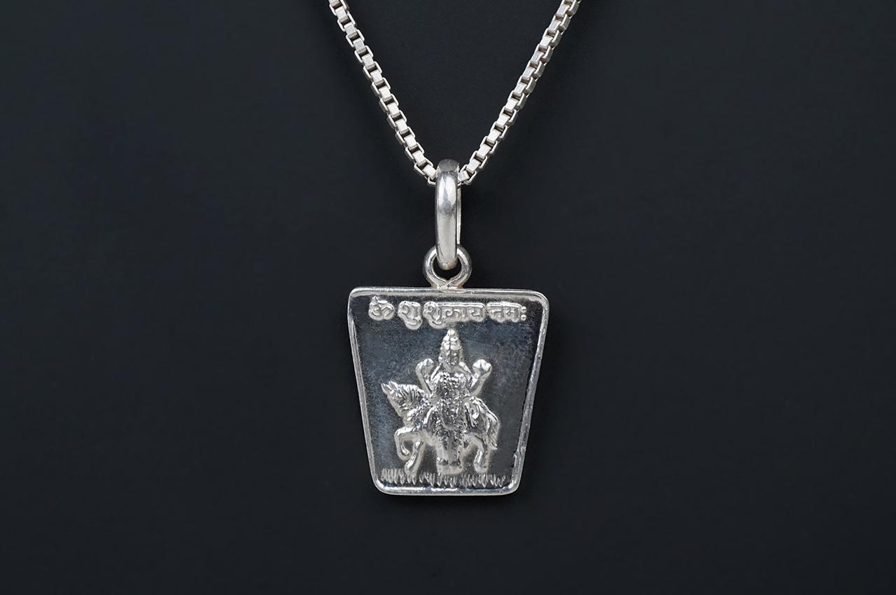 Siddh Shukra Yantra Locket-With Thread