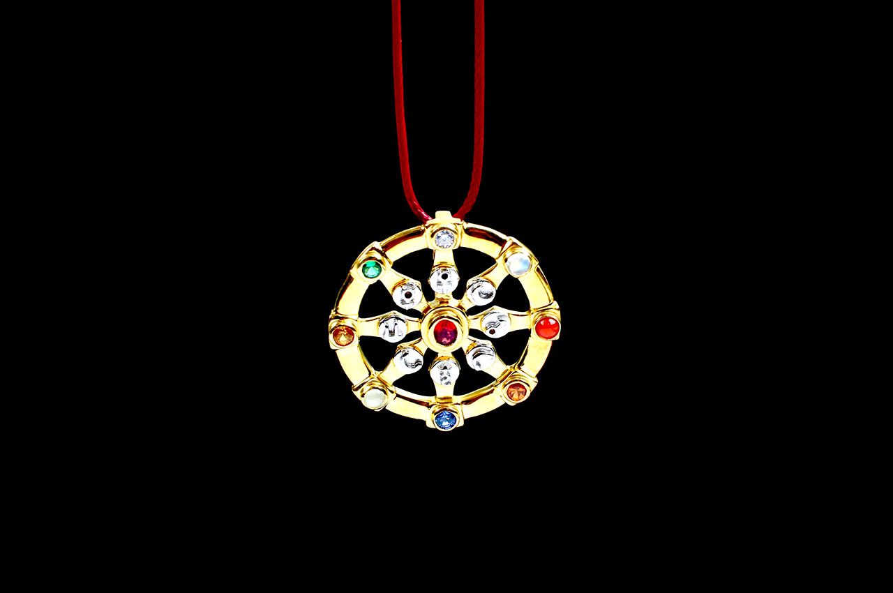 Divine Navratna pendant