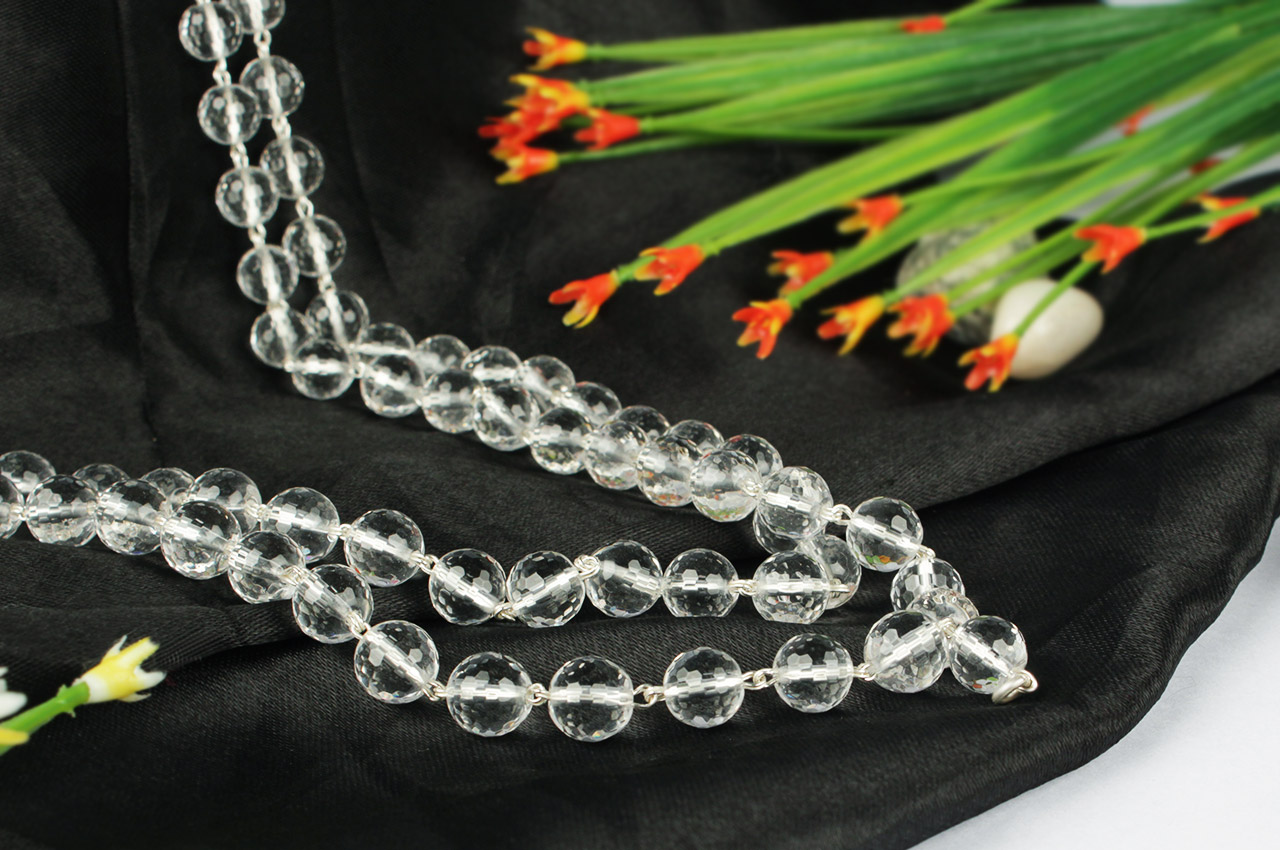 Sphatik Diamond Cut Mala in Silver