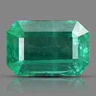 Emerald 3.26 carats Zambian