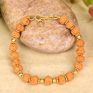 Guru Rudraksha 22k Gold Chakri and Spacers Bracelet