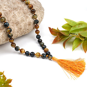 Black Cat's Eye Knotted Mala