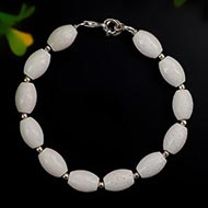 White Coral Drum Shape Silver Balls Bracelet